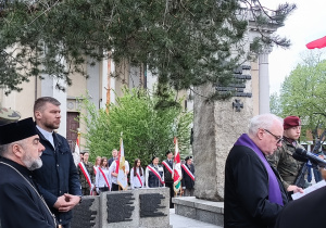 Uroczystość pod pomnikiem Ofiar Zbrodni Katyńskiej w Łodzi