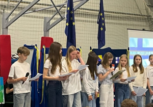 Klasa 6a podczas prezentacji Finlandii.