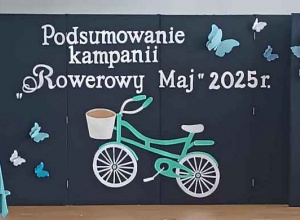 Dekoracja sali podczas uroczystości podsumowania kampanii Rowerowy Maj.