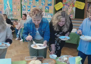 Jury próbuje potraw.