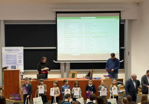 Najmłodsi uczestnicy Konkursu, którzy otrzymali wyróżnienie.
