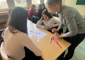 Praca w grupach na zajęciach.