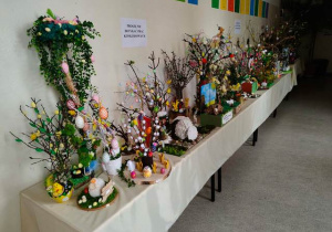 Wielkanocne drzewka - wystawa prac konkursowych.