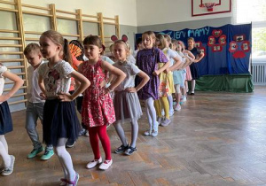 Taniec w wykonaniu uczniów klasy 1a
